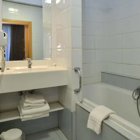 Cajou Hotel 3*